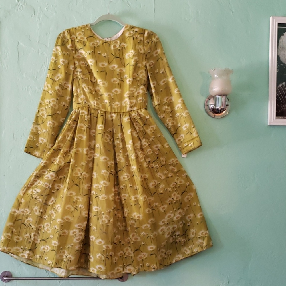 Vintage 60s green floral